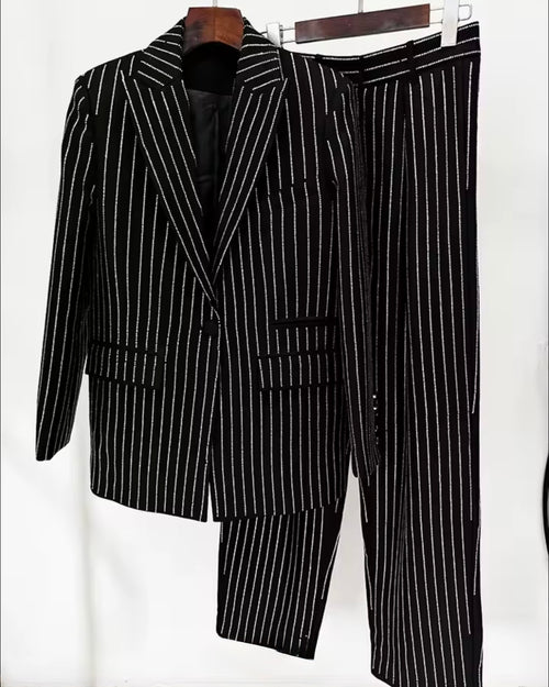 Alesa suit