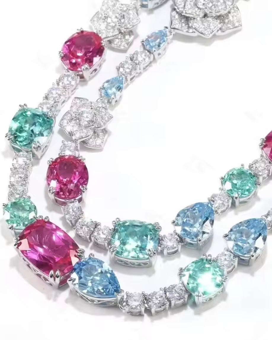 Ary necklace