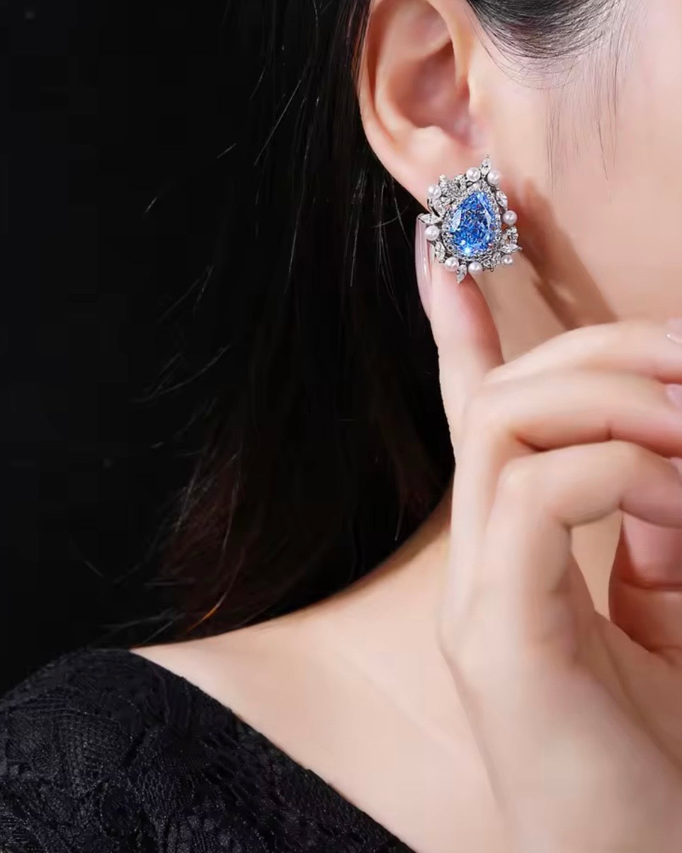 Emise earrings