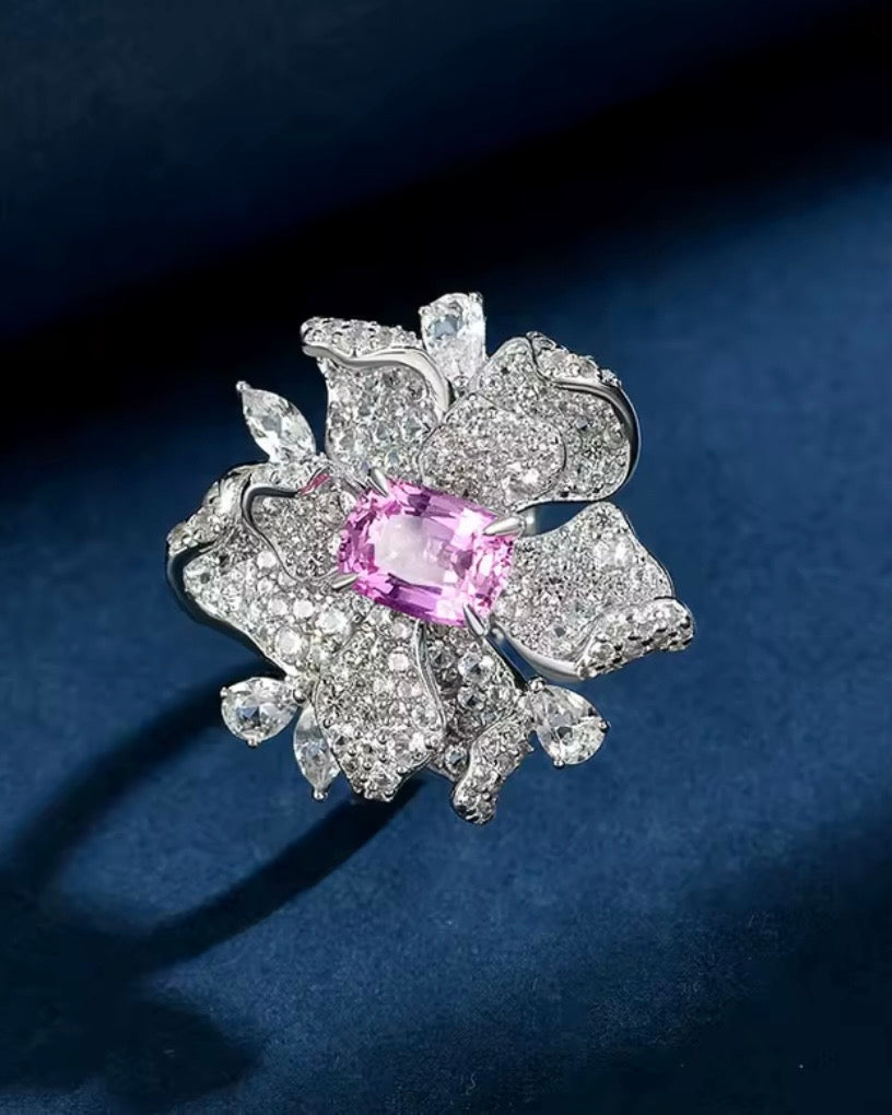 Jana ring  2 Carat  6*8 Sapphire Cushoval