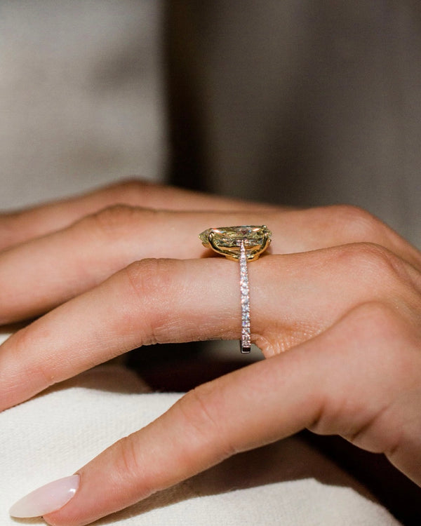 JOLIE RING 4.78 carat pear