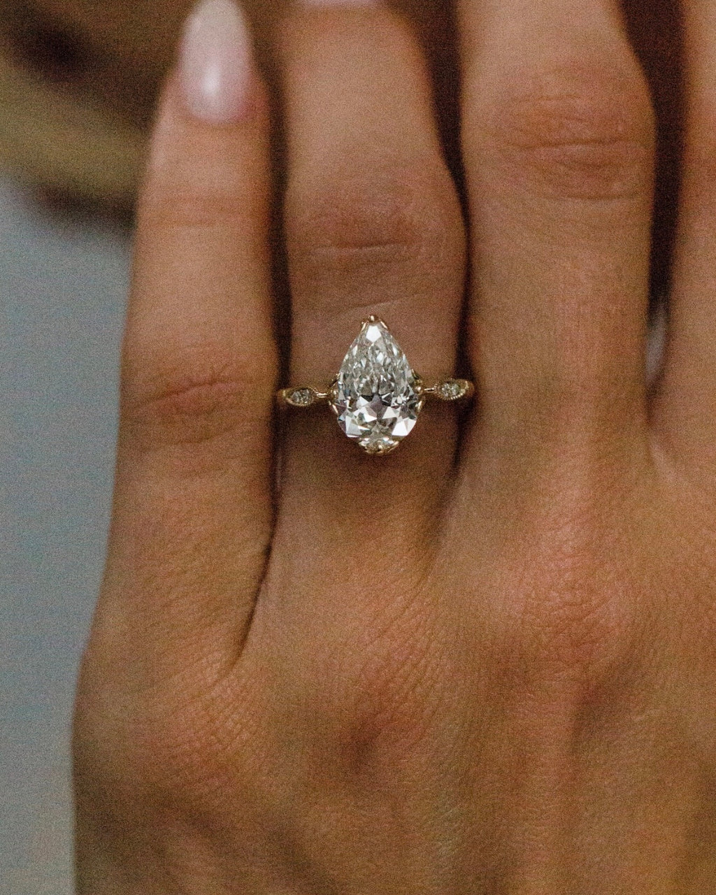 HARLOW RING 2.54 Carat Pear