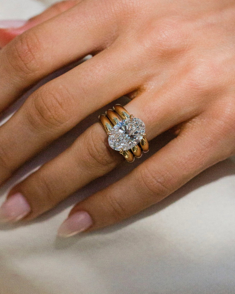 SCOTTIE RING 5.04 CARAT OVAL