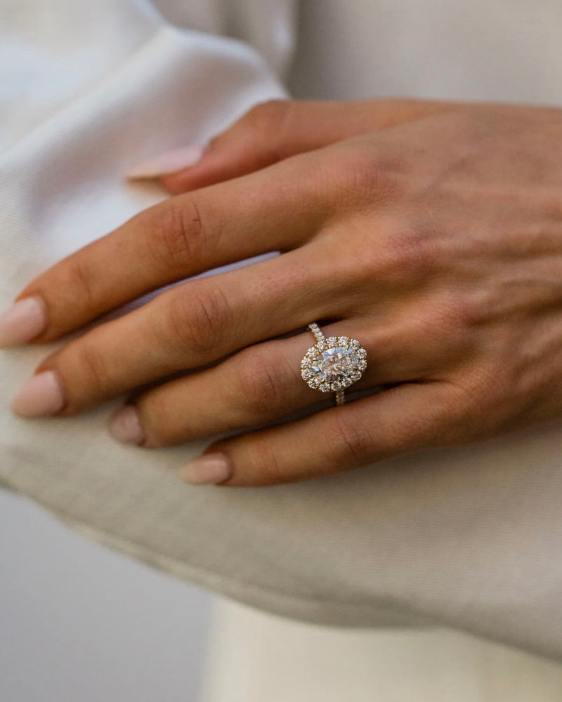 PEARLA RING 2.01 Carat Oval