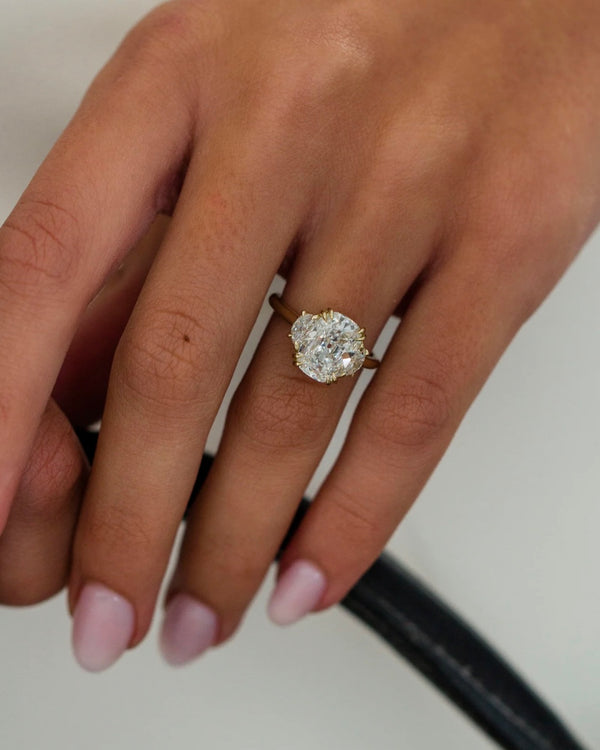 CAMILLA RING 3.31 CARAT CUSHION