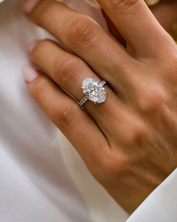 Romy diamond ring 4.05k