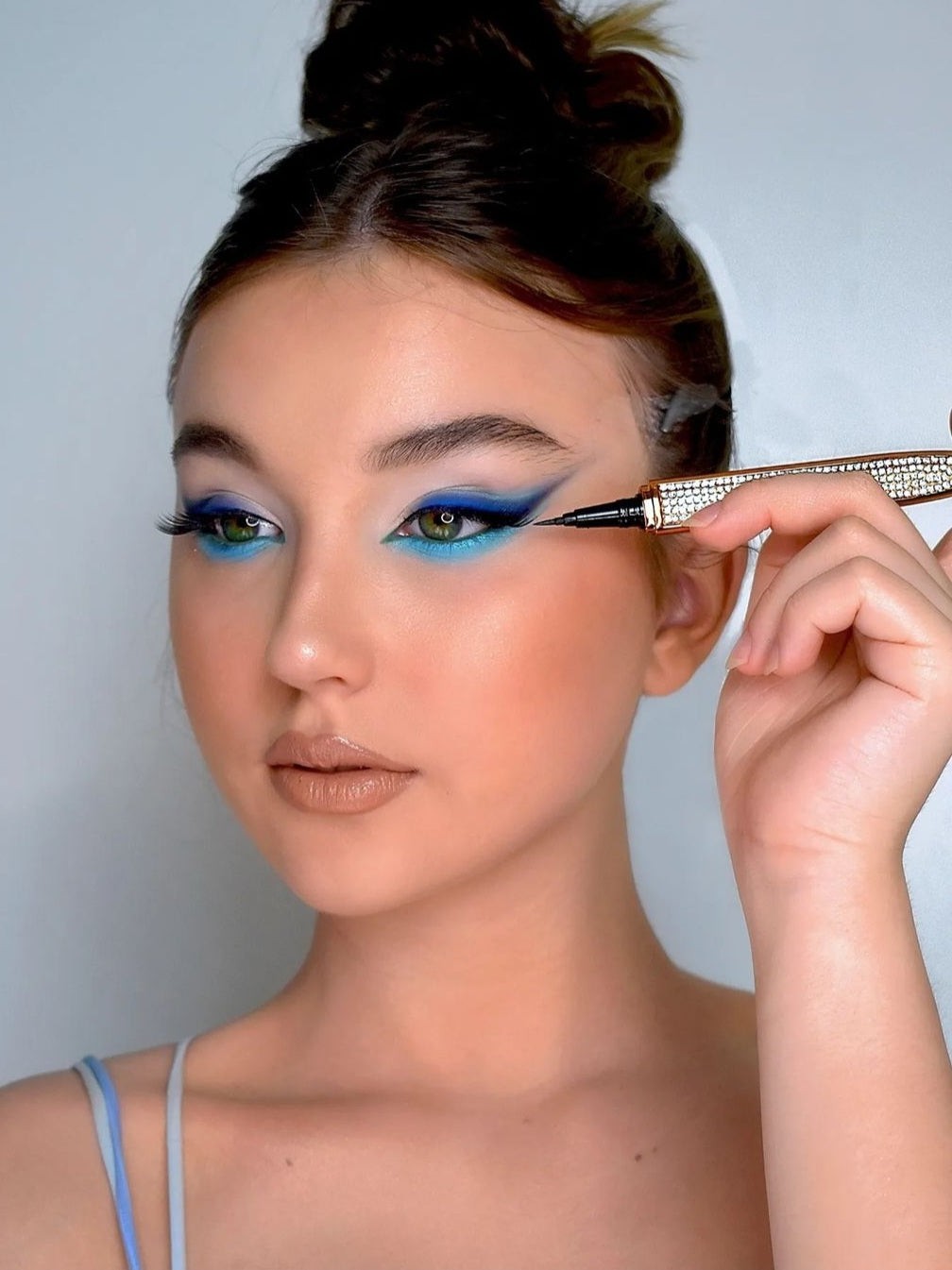 XZ diamond eyeliner