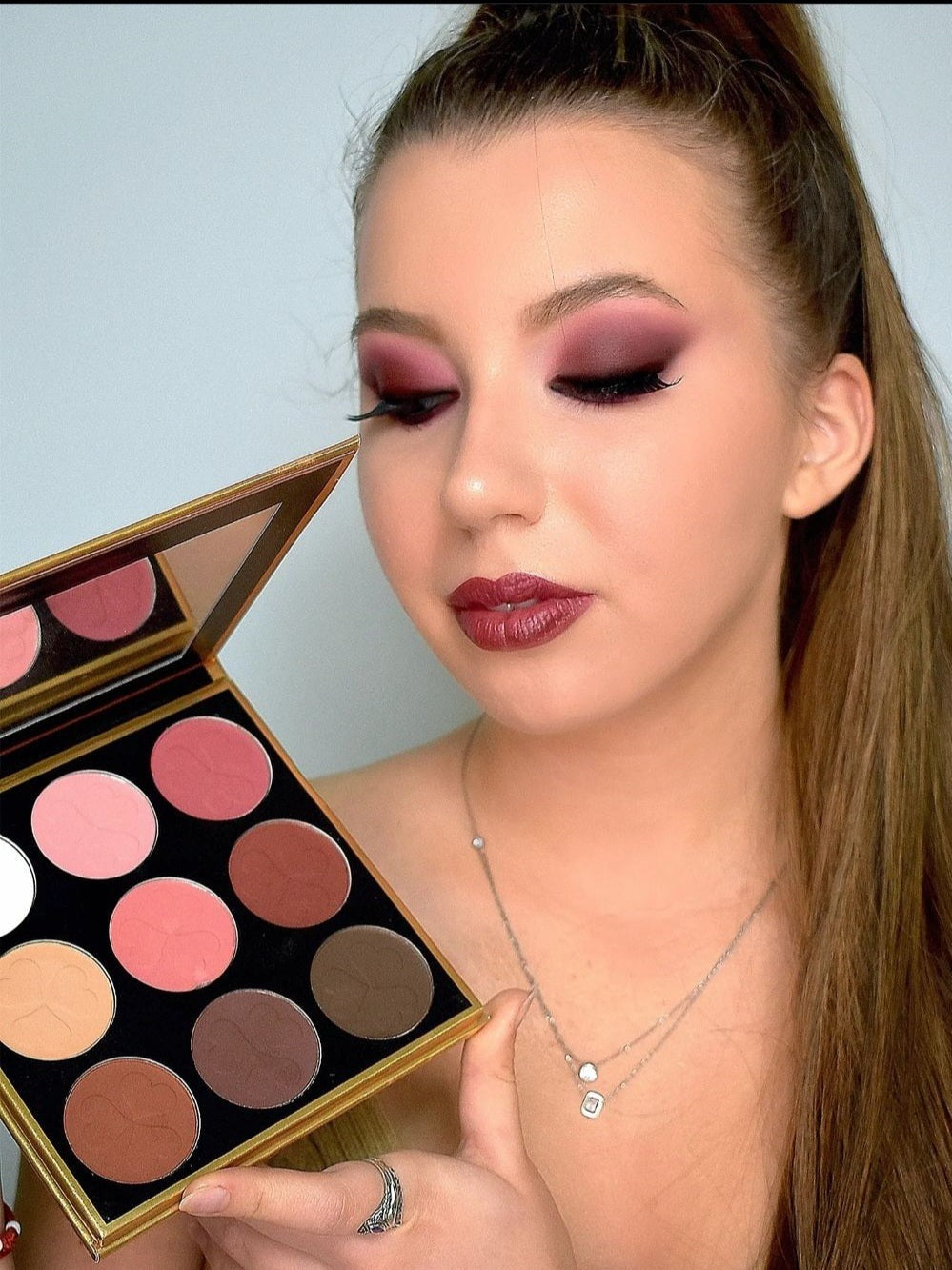 XZ nude eyemakeup pallette